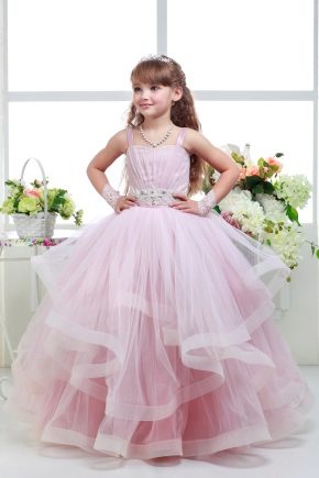  Fluffy dresses for girls - give your child a holiday