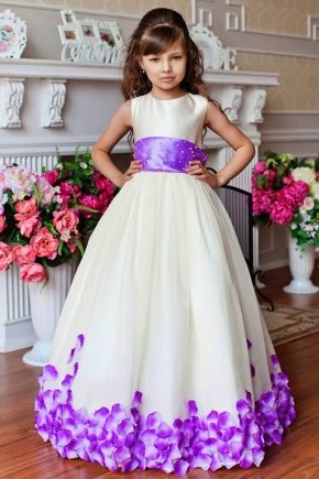 Luxurious ball gowns for girls