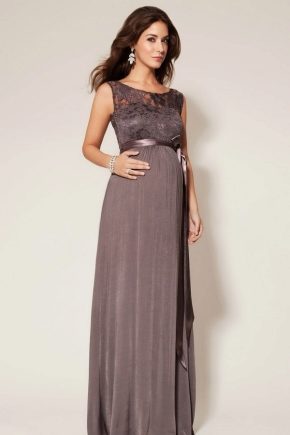 Evening and cocktail dresses for pregnant women