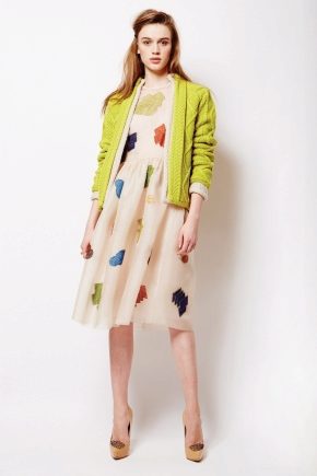 Knitted cardigans, coats, sweaters, jackets, ponchos