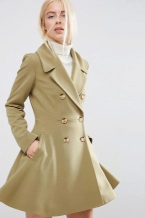 Women's fitted coat