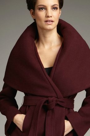 Stylish short coat 2022