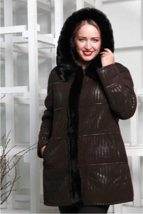Women's sheepskin coats of large sizes