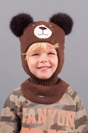 Hat-helmet for a boy