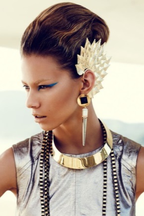 Cuff earrings are the newfangled trend of the season
