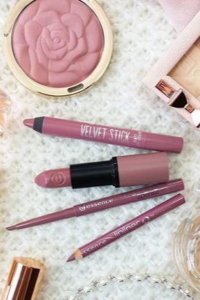 Essence Lip Pencil
