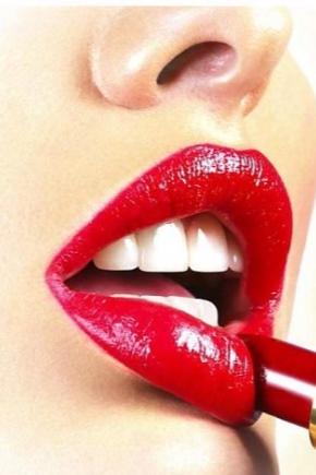 Long Lasting Lipstick