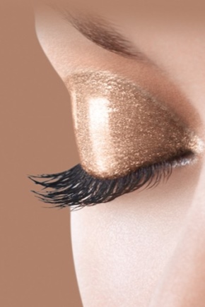 Liquid eye shadow