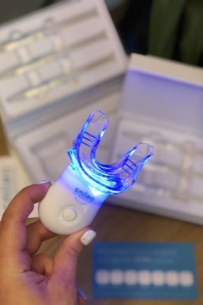 七日里美丽雪白的笑容