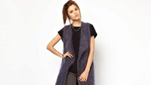 What to wear with a sleeveless cardigan?