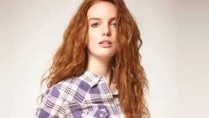 What to wear with a plaid shirt?
