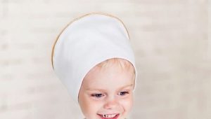 What should be a christening gown for a girl?