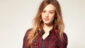 Fashion bows with a plaid shirt