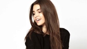 What to wear with a black sweater?