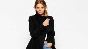 Flared coat - with a touch of coquetry