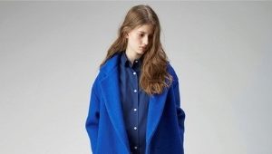 Wide women's coat