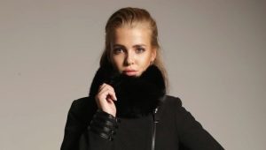 Winter cashmere coat with fur collar