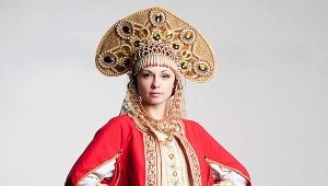 俄罗斯民间俄罗斯服饰