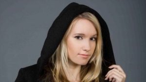 Women's winter short coat with a hood