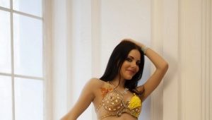 Oriental dance costumes