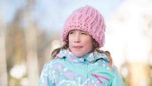Winter suit for a girl