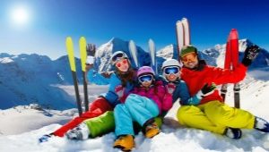 Spine ski boots