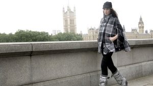 Mongolian boots are always warm!