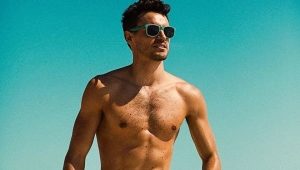 Men's swimming trunks - a spectacular look on the beach!