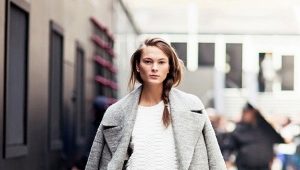 Women's winter boots made of genuine leather and natural fur