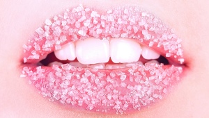 Lip scrub 