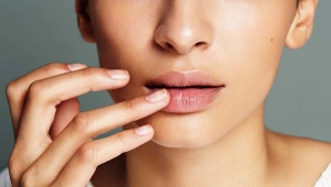 Lip scrubs: an overview of popular