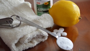Facial scrubs with aspirin