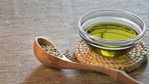 Hemp hair oil