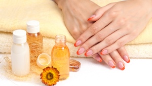 Cuticle oil: DIY recipes