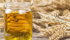 Wheat germ oil for eyelashes