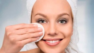 Review of facial tonics
