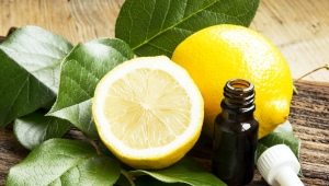 A clarifying hair oil