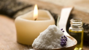 Salt scrub for scalp