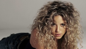 Cream for curly hair