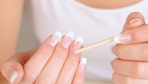 用于修指甲的橙色棒