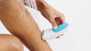 Epilator with ceramic tweezers