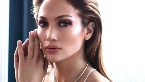 How to make a highlighter at home?