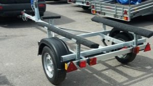 PVC船拖车：类型，选择和应用
