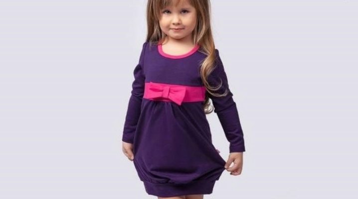 Knitted dress for girls 