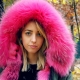 Women's parka with pink fur is the fashion trend of the season