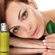 Oil for the skin around the eyes