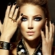 Makeup with black shadows
